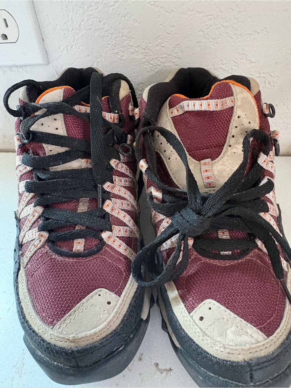 Vintage Nike ACG Takao Mid Hiking Boots Burgundy Orange Gorpcore Womens 5 / 3.5Y